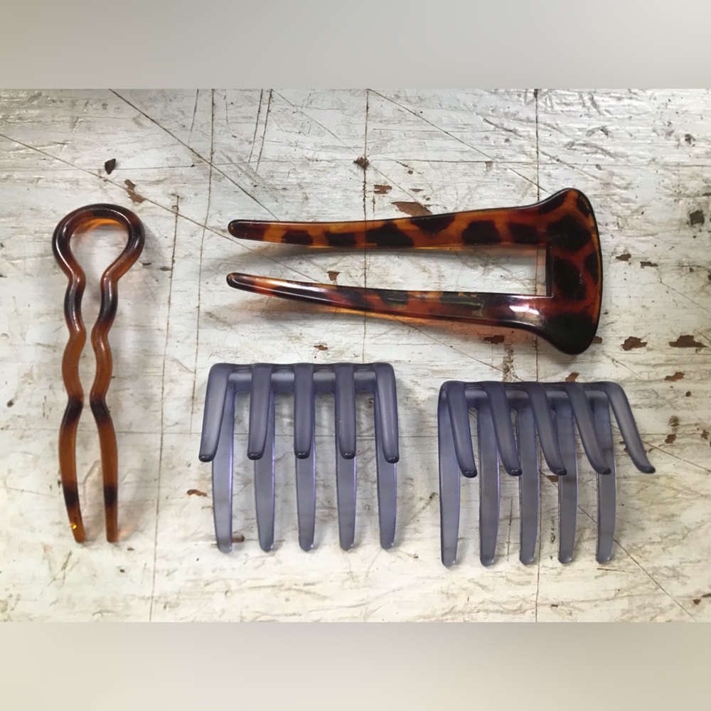 Assorted Plastic Hair Pins